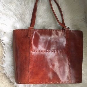Real leather tote with zipper